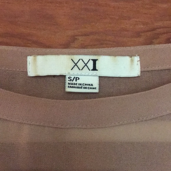 Forever 21 Cute Scalloped Crop Top ✿ - Picture 6 of 7